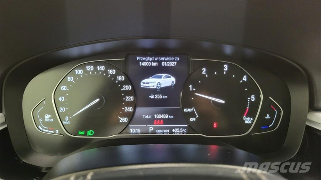 BMW 518 Автомобілі