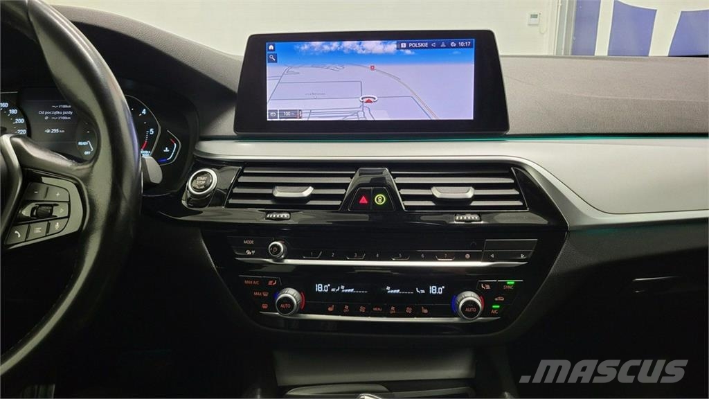 BMW 518 Автомобілі