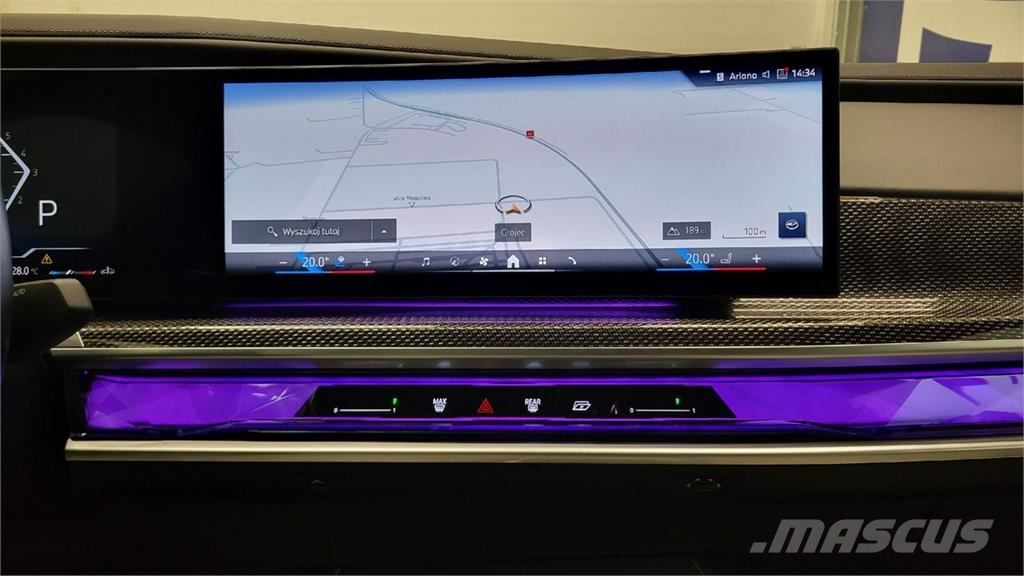 BMW 750 Автомобілі