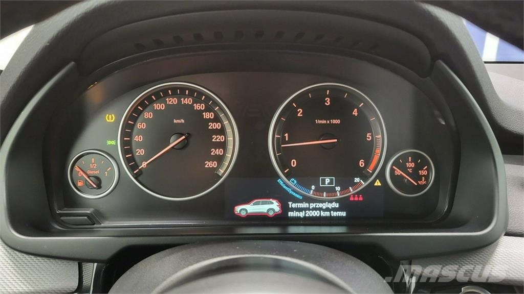 BMW X5 Автомобілі