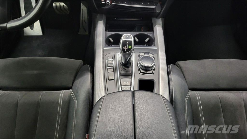 BMW X5 Автомобілі