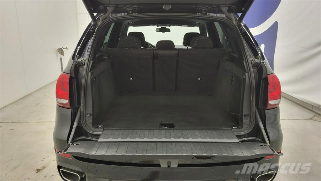 BMW X5 Автомобілі