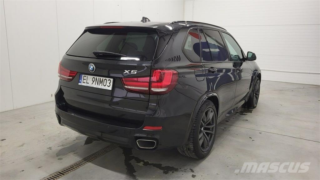 BMW X5 Автомобілі