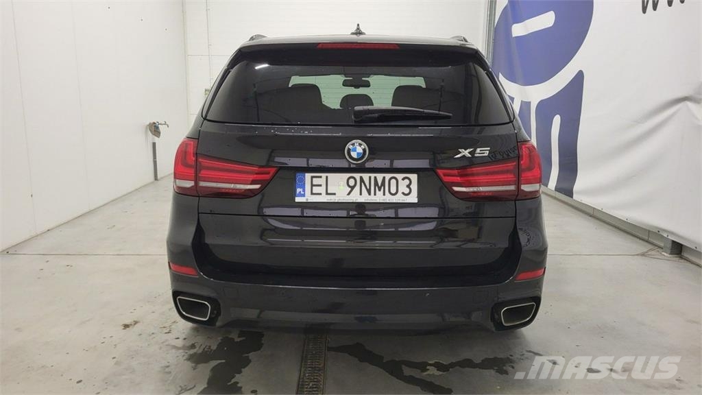 BMW X5 Автомобілі