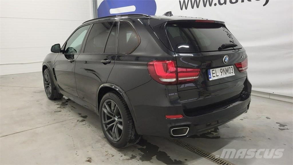 BMW X5 Автомобілі