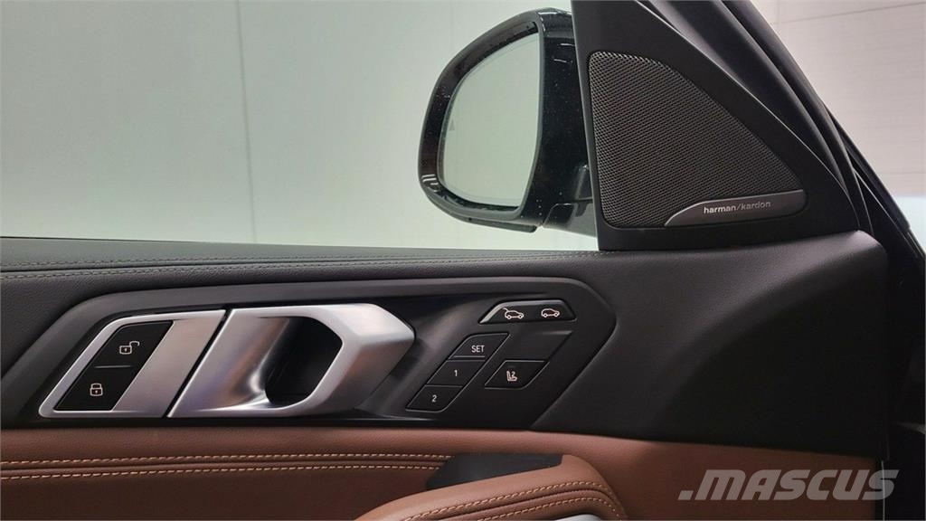 BMW X6 Автомобілі