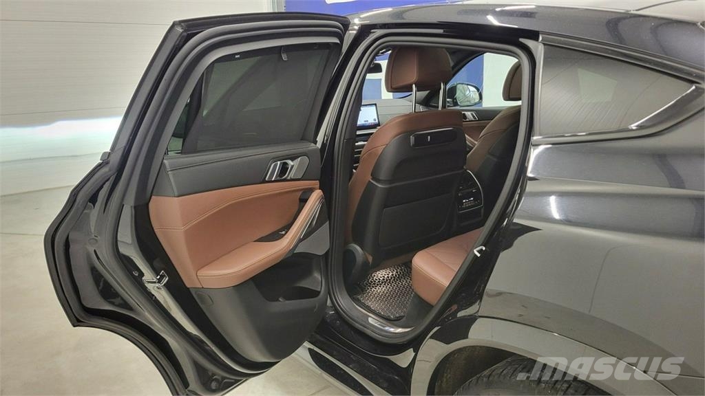 BMW X6 Автомобілі