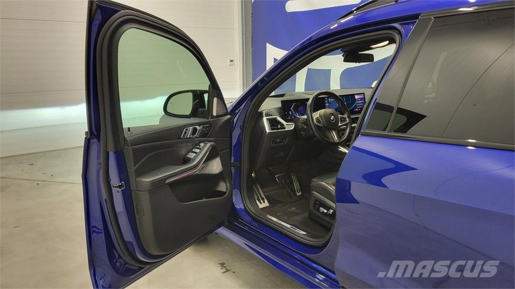 BMW X7 Автомобілі