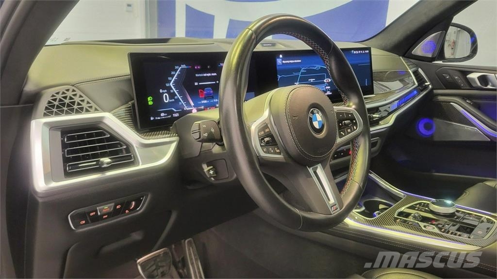 BMW X7 Автомобілі