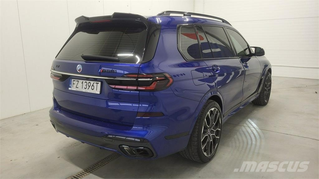 BMW X7 Автомобілі