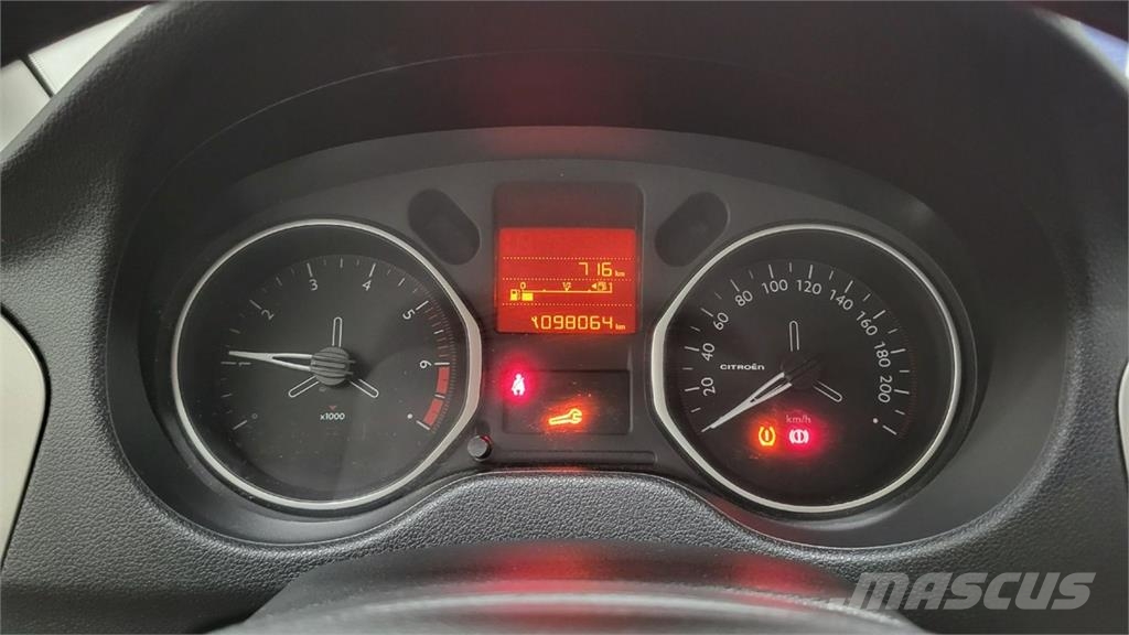 Citroën C-Elysée Automašīnas