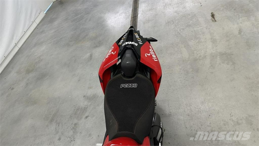 Ducati inny Легковые автомобили