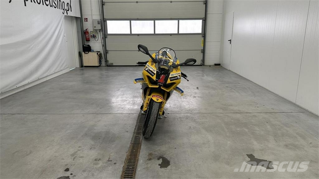 Ducati inny Легковые автомобили