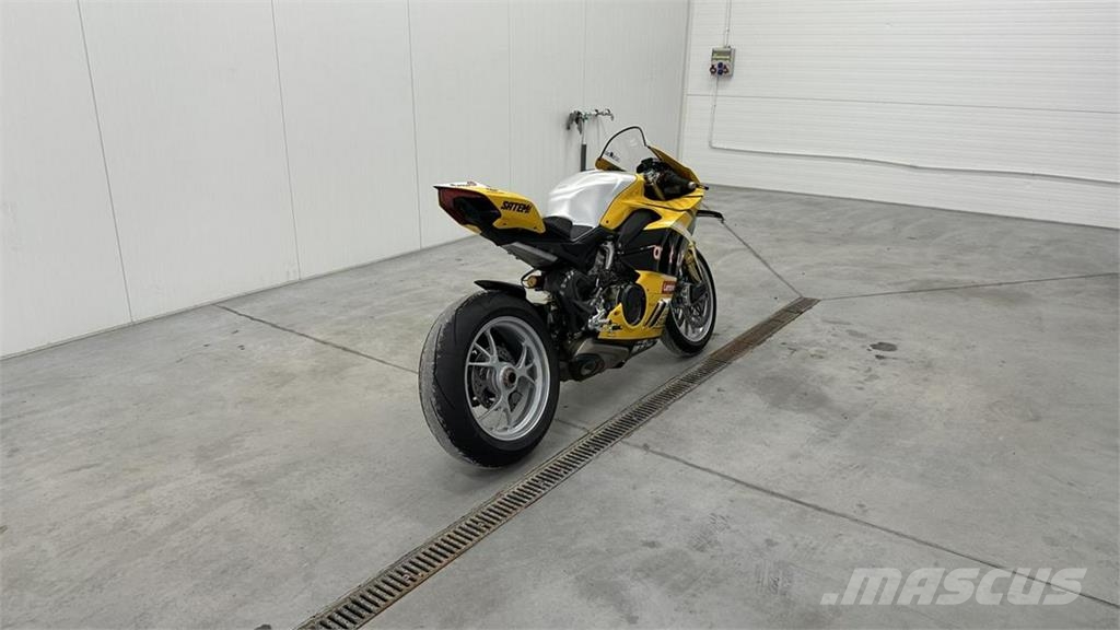 Ducati inny Automobili