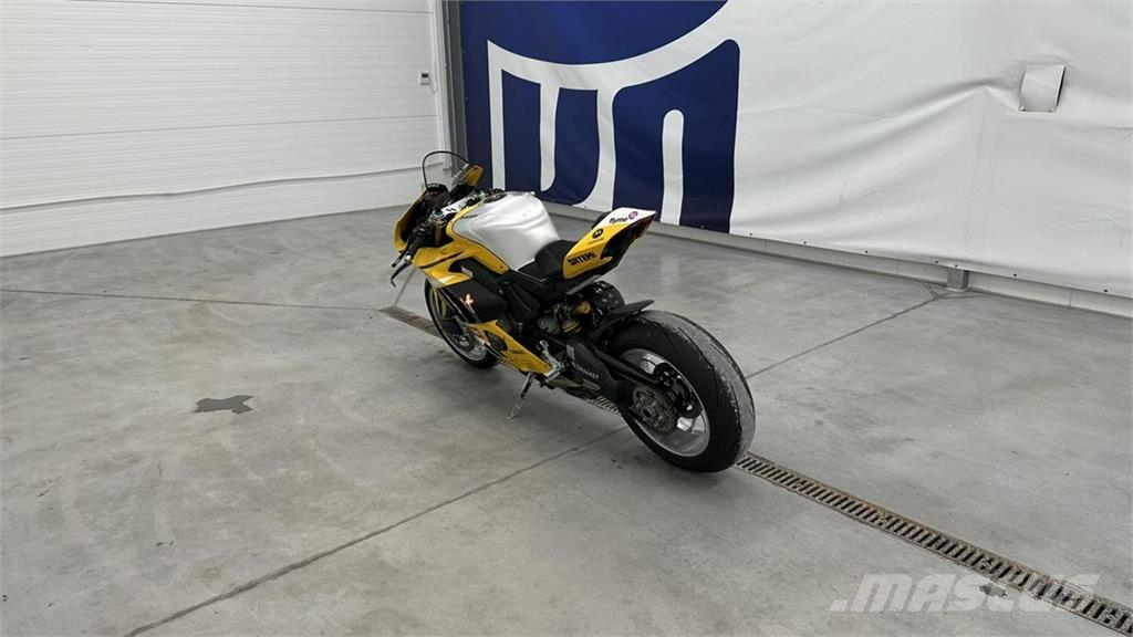 Ducati inny Automobili