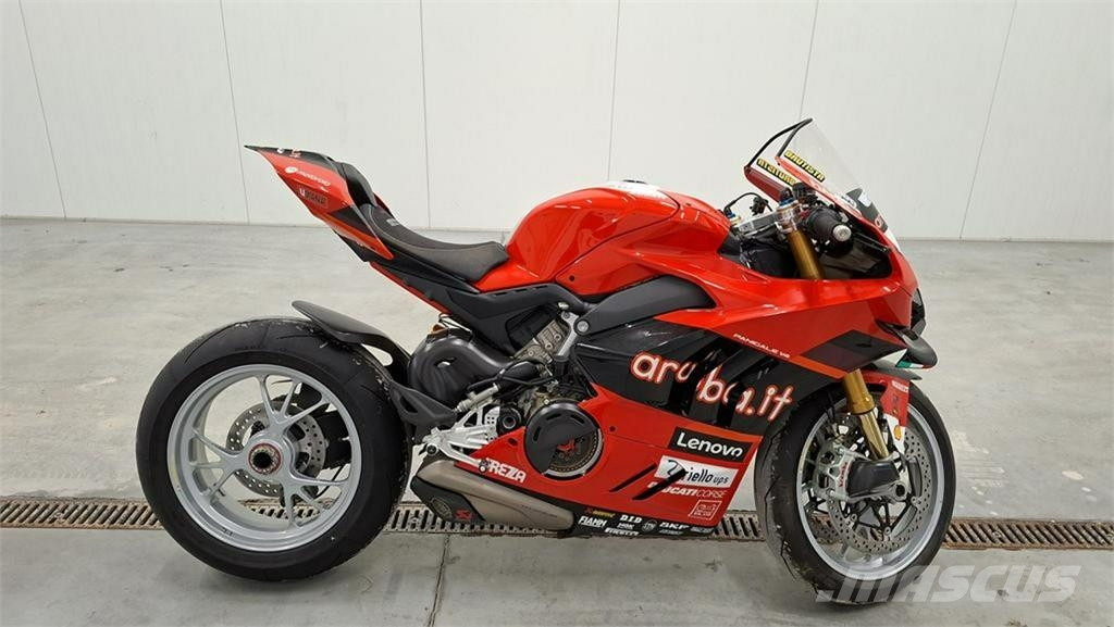 Ducati inny Легковые автомобили