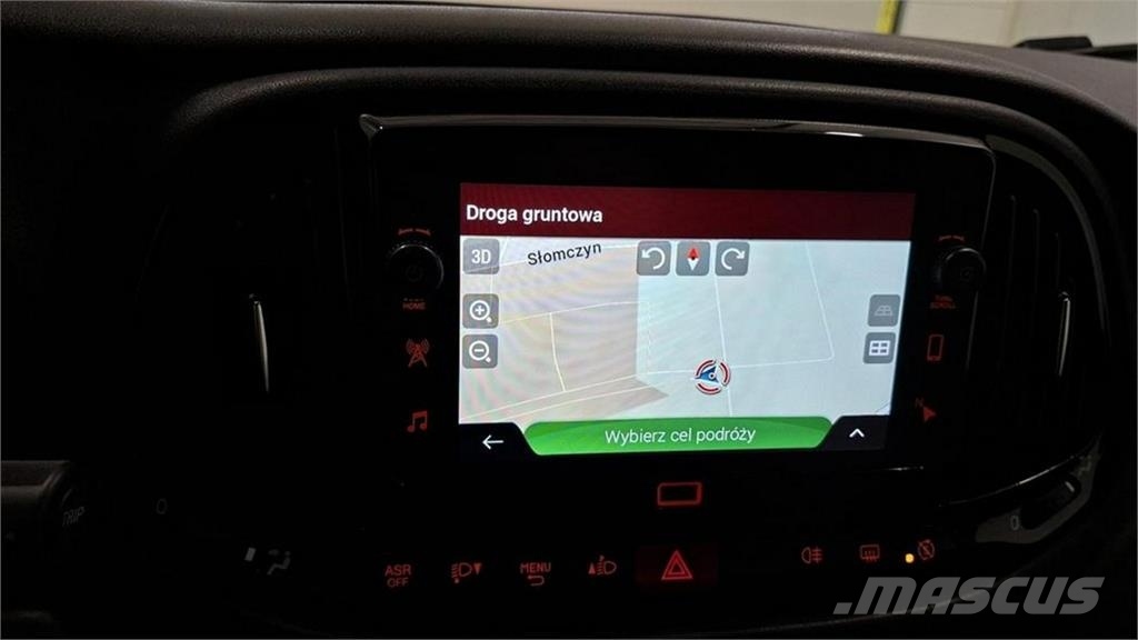 Fiat Doblo شاحنة مقفلة