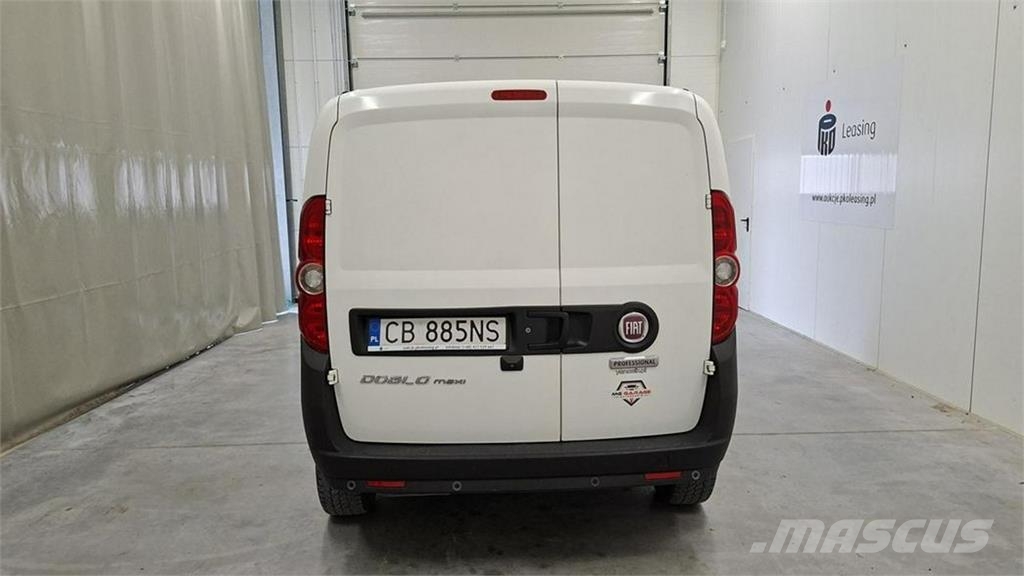 Fiat Doblo شاحنة مقفلة