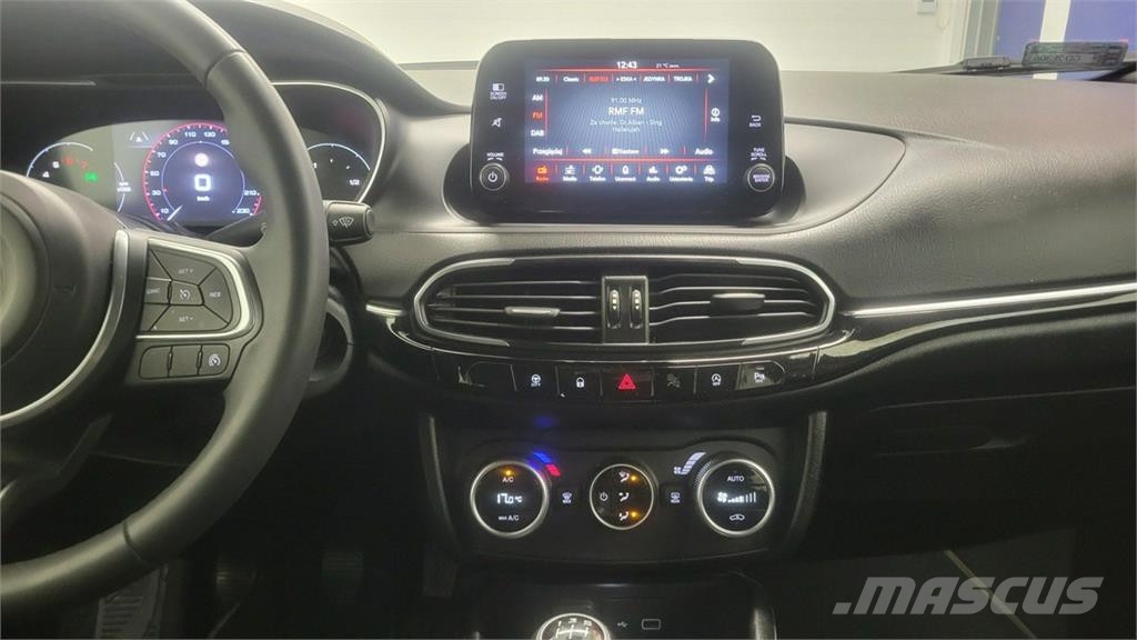 Fiat Tipo PKWs