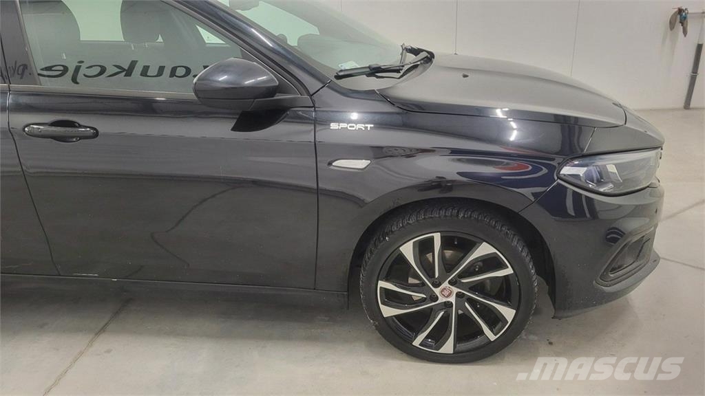 Fiat Tipo PKWs