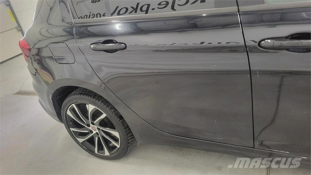 Fiat Tipo PKWs