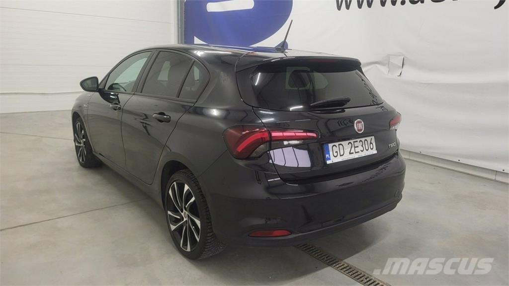 Fiat Tipo PKWs