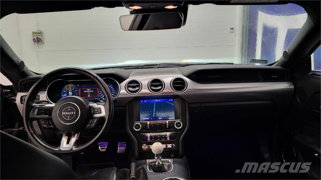Ford Mustang Automobili