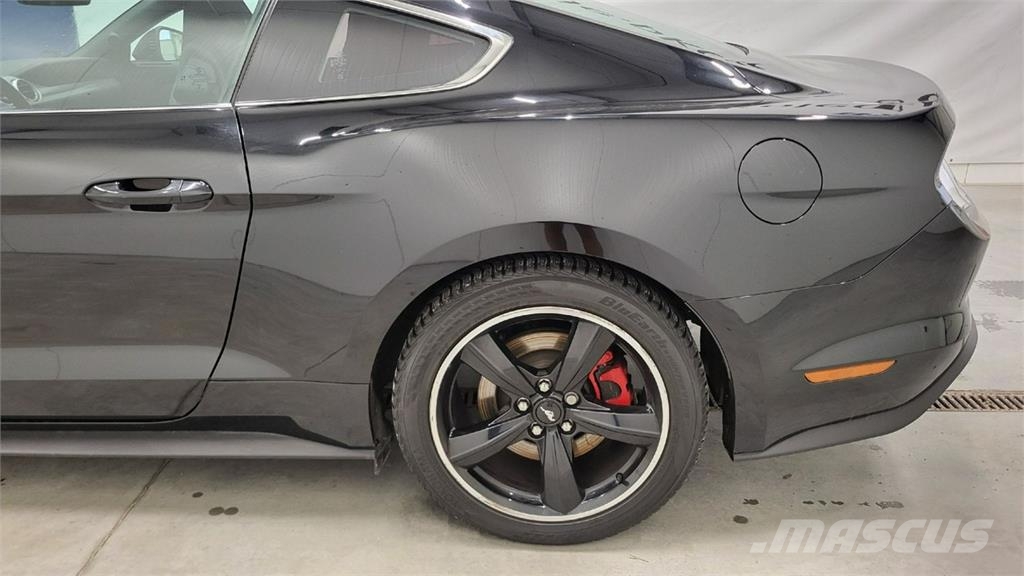 Ford Mustang Automobili