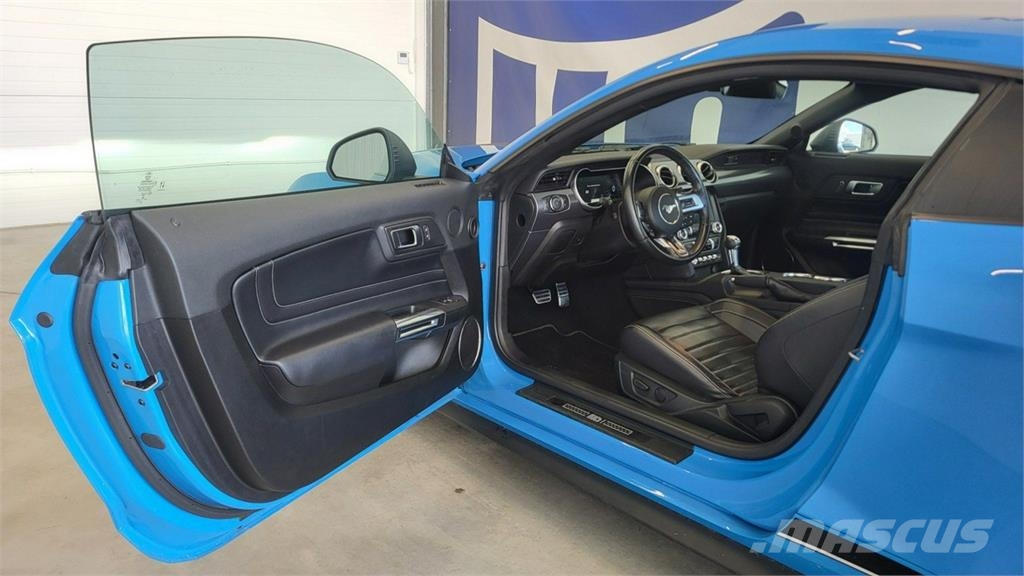Ford Mustang Automobili