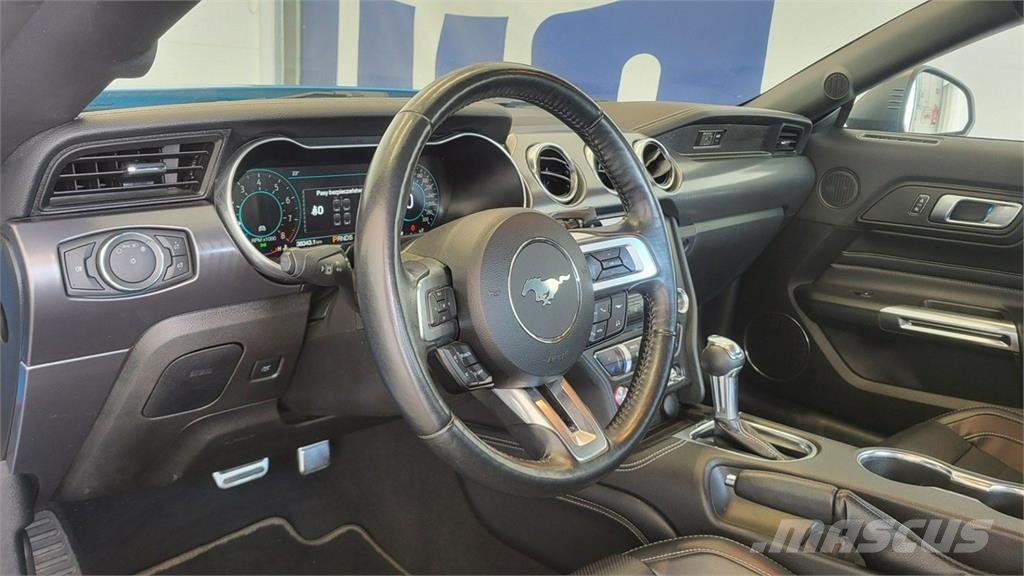 Ford Mustang Automobili