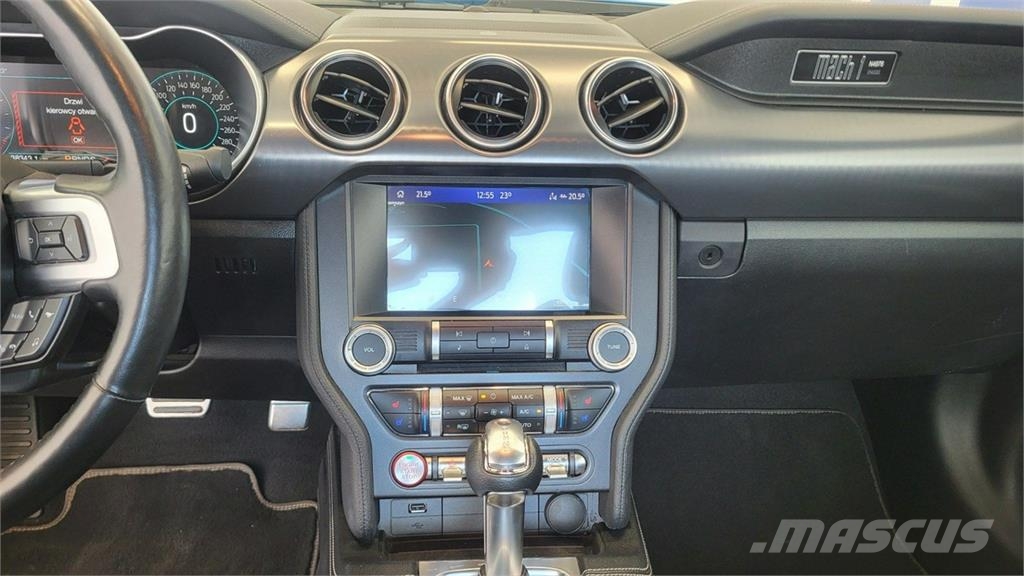 Ford Mustang Automobili