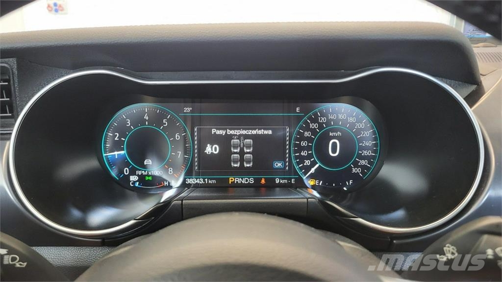 Ford Mustang Automobili