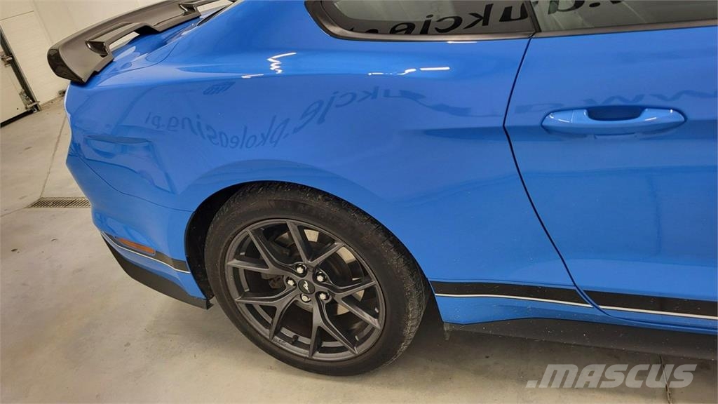 Ford Mustang Automobili