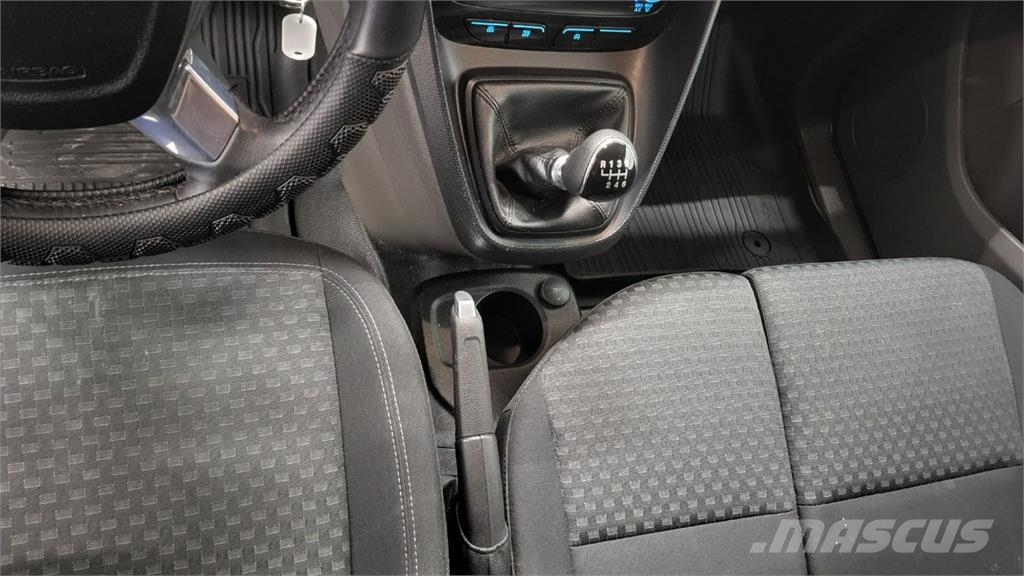 Ford Transit Connect 汽車