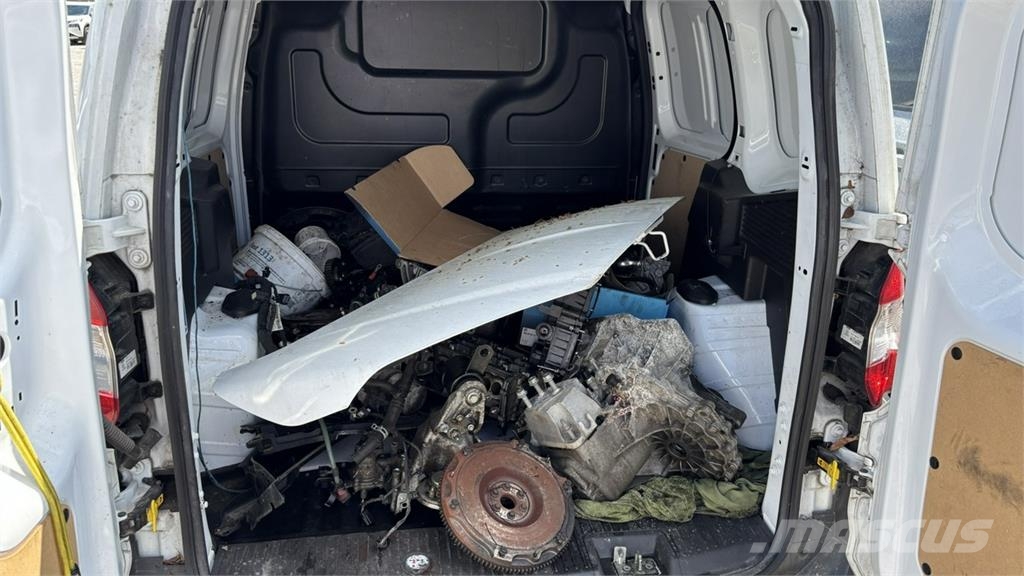 Ford Transit Courier 汽車