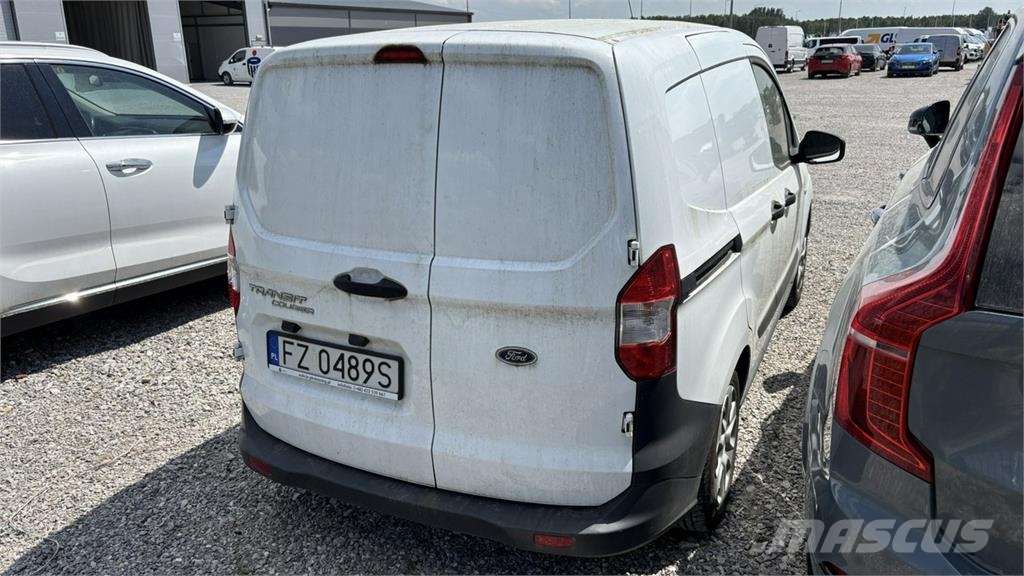 Ford Transit Courier 汽車