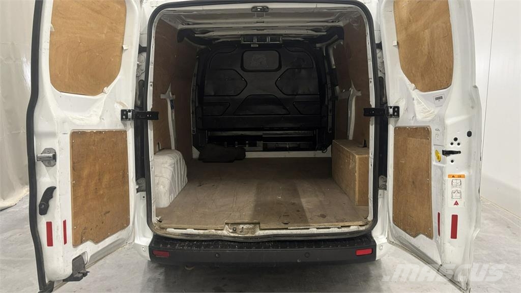 Ford Transit Custom 汽車