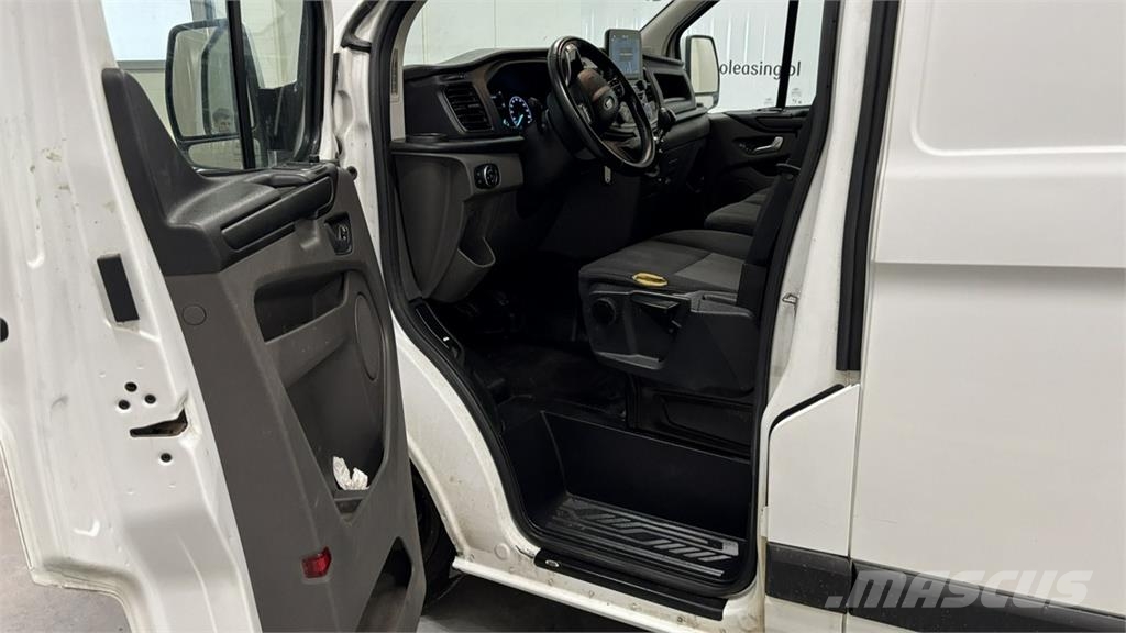 Ford Transit Custom 汽車