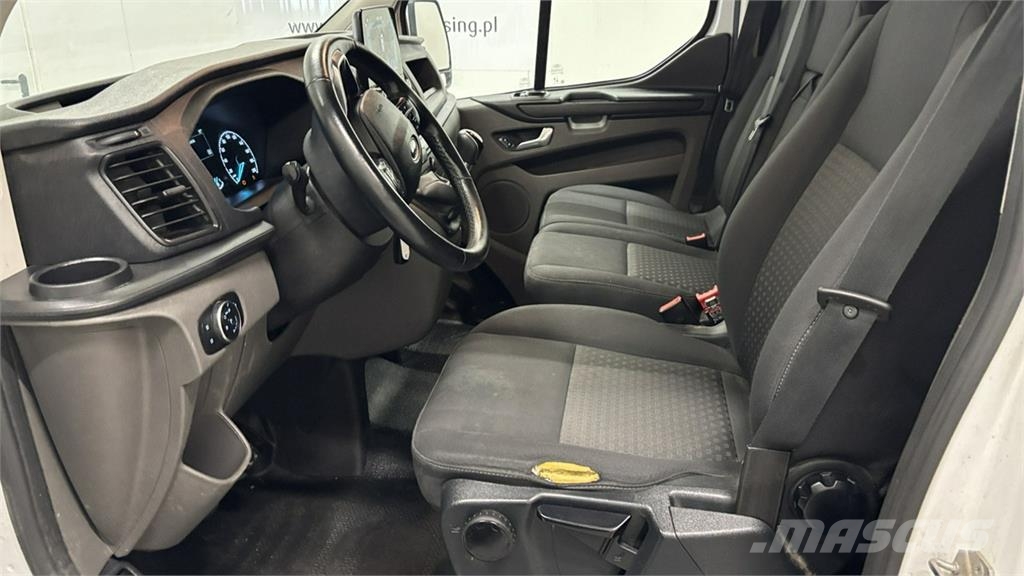Ford Transit Custom 汽車