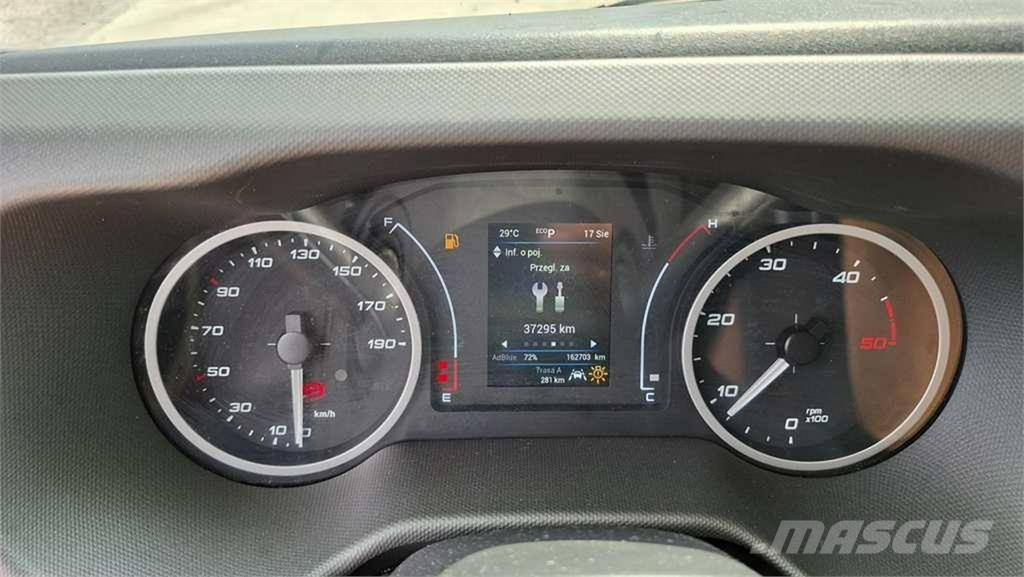 Iveco Daily شاحنة مقفلة