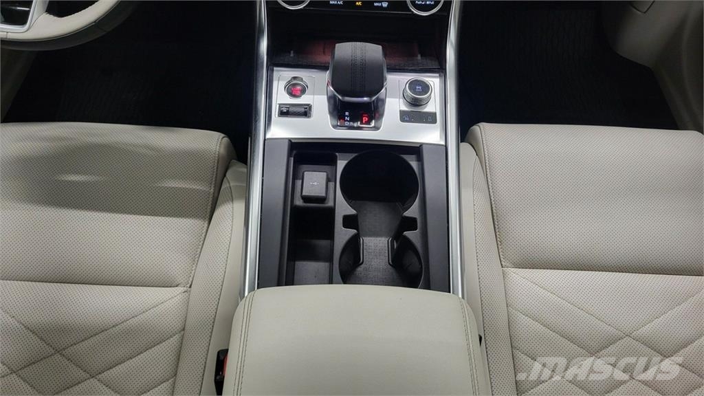 Jaguar XF سيارات