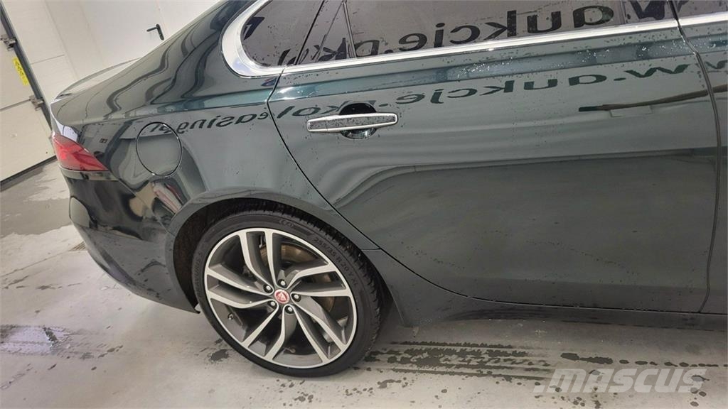 Jaguar XF سيارات