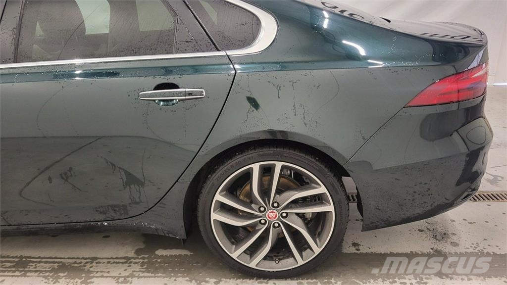 Jaguar XF سيارات
