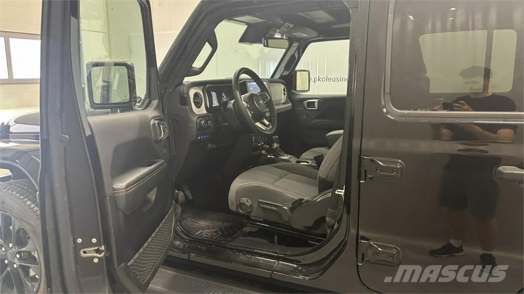 Jeep Wrangler Автомобілі