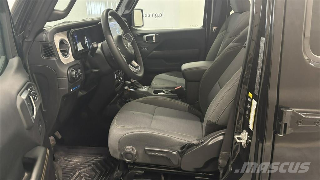 Jeep Wrangler Автомобілі