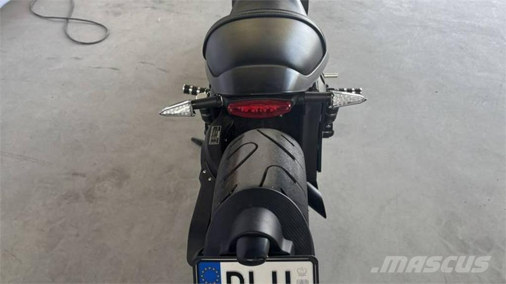 Junak M Lengvieji automobiliai