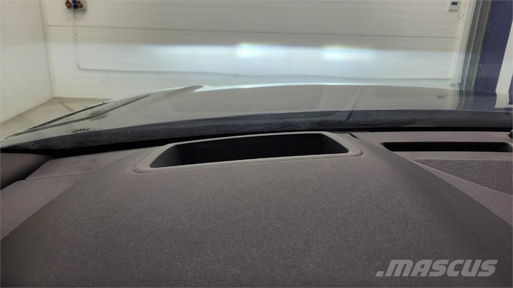 Land Rover Range Rover VELAR Automobili