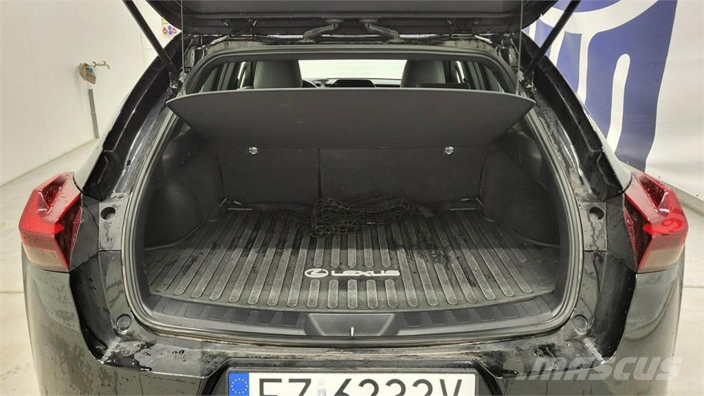 Lexus UX Lengvieji automobiliai