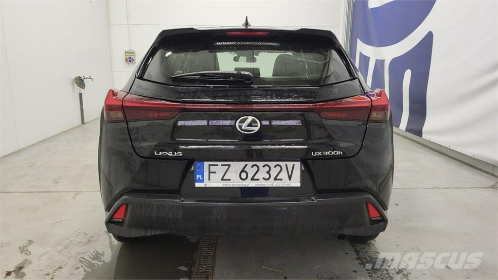 Lexus UX Lengvieji automobiliai