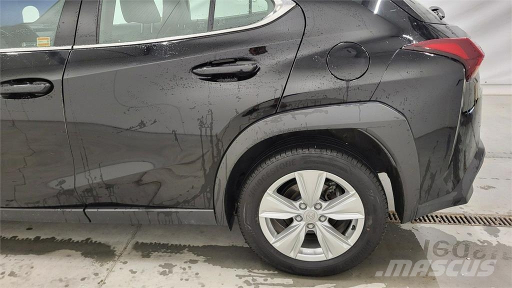 Lexus UX Lengvieji automobiliai
